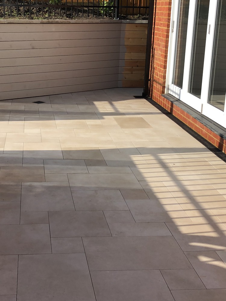 Beige Sawn Sandstone Effect Porcelain Paving Slabs - Mix Size Patio Pack
