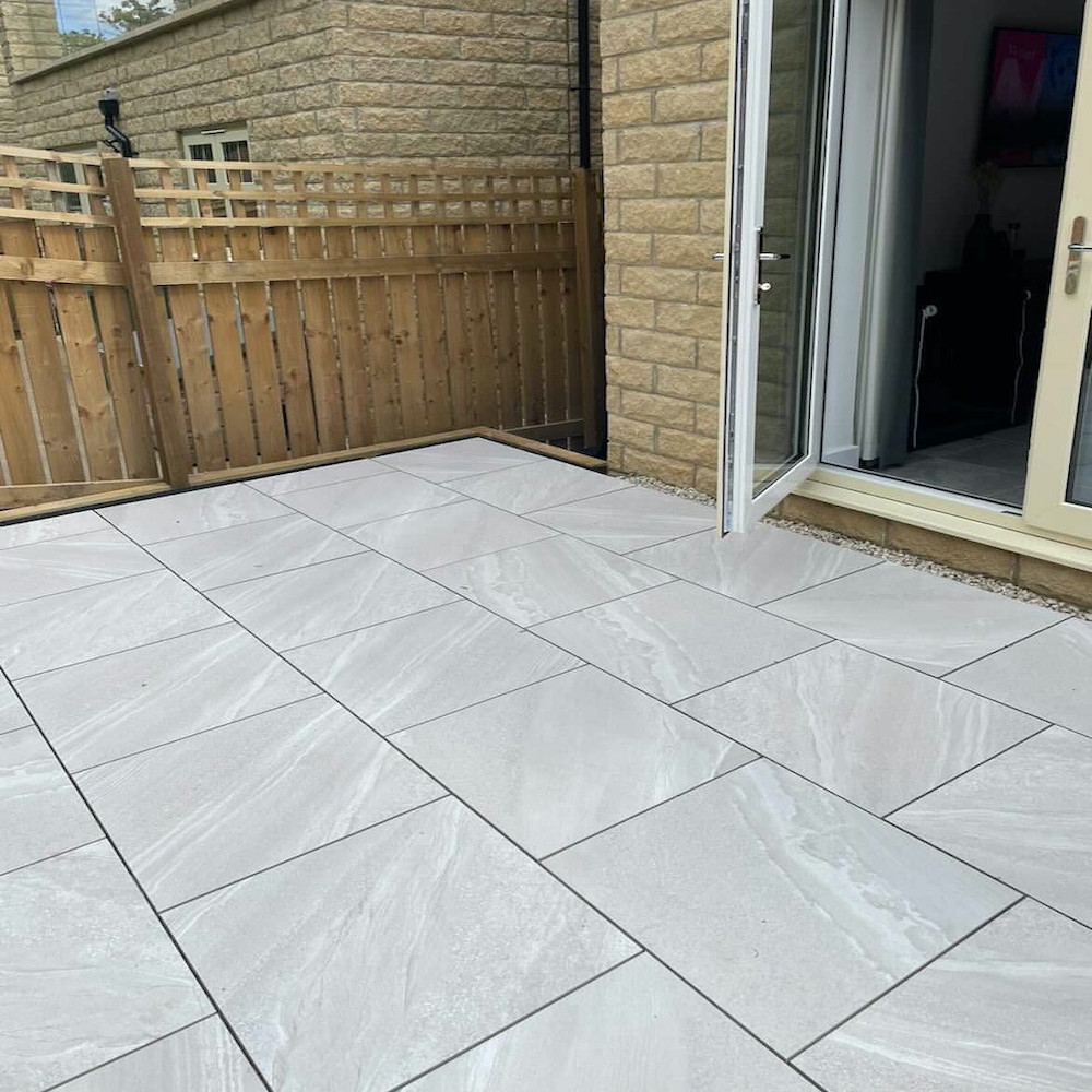Verona Bianco Outdoor Porcelain Tile - 600x600x16mm