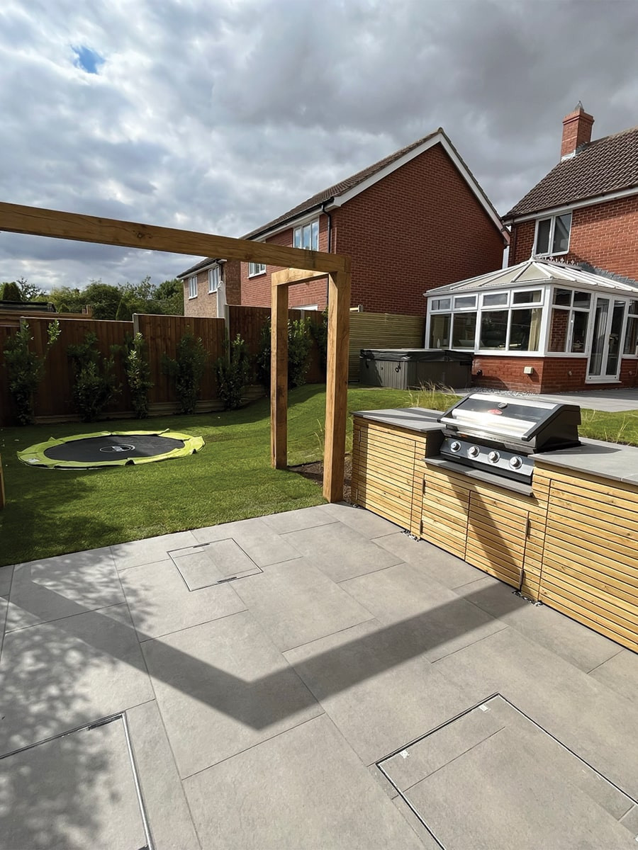 Eclipse Silver Outdoor Porcelain - 900x600x20mm