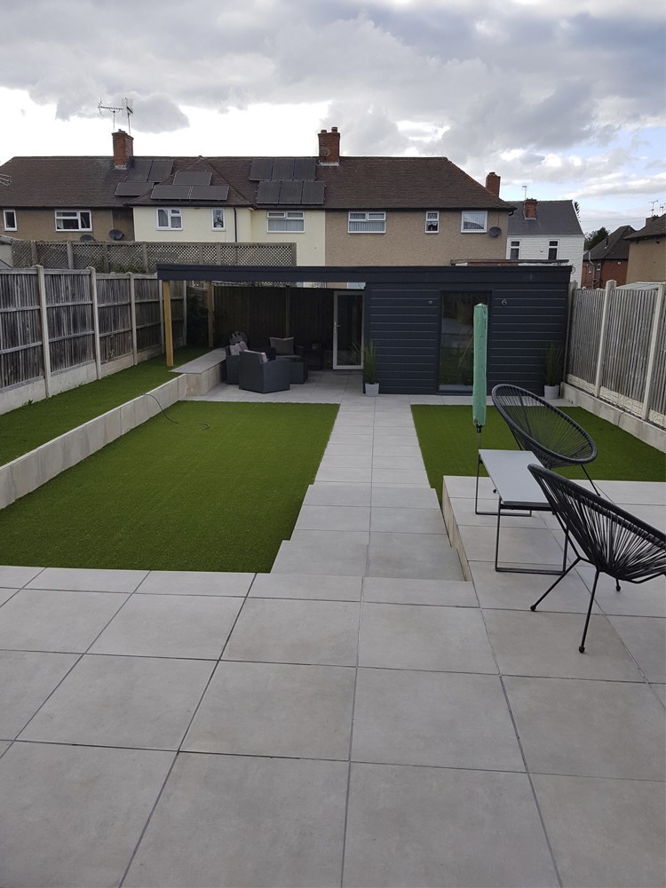 Eclipse Silver Virtue Outdoor Porcelain Paving Slabs - 600x600 Pack