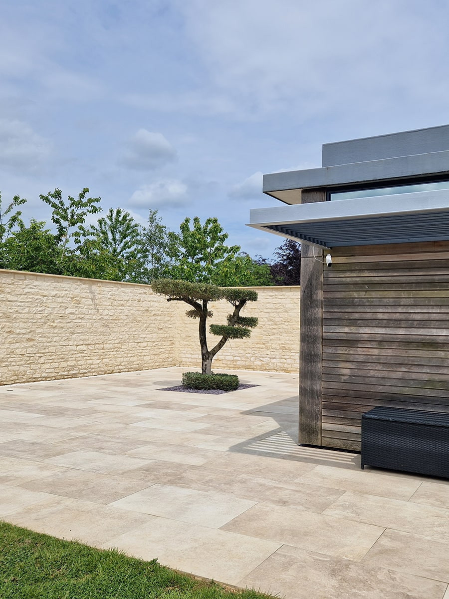 Provence Crema Italian Outdoor Porcelain Paving Slabs - 1000x600mm Pack