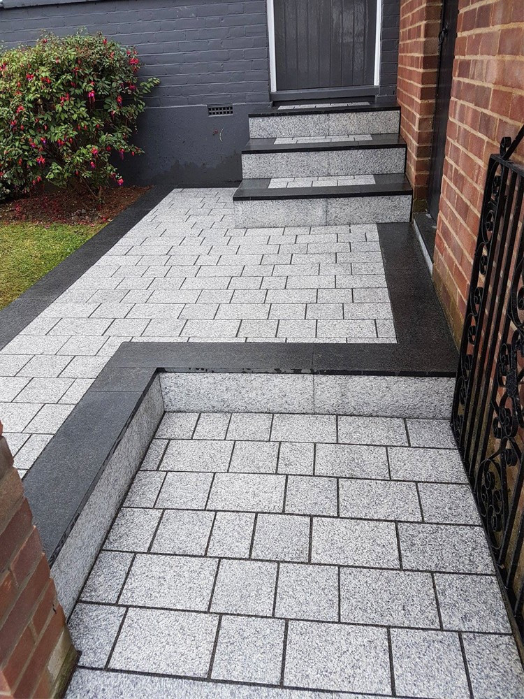 Light Grey Sawn Driveway Granite Planks - 480x130x40mm